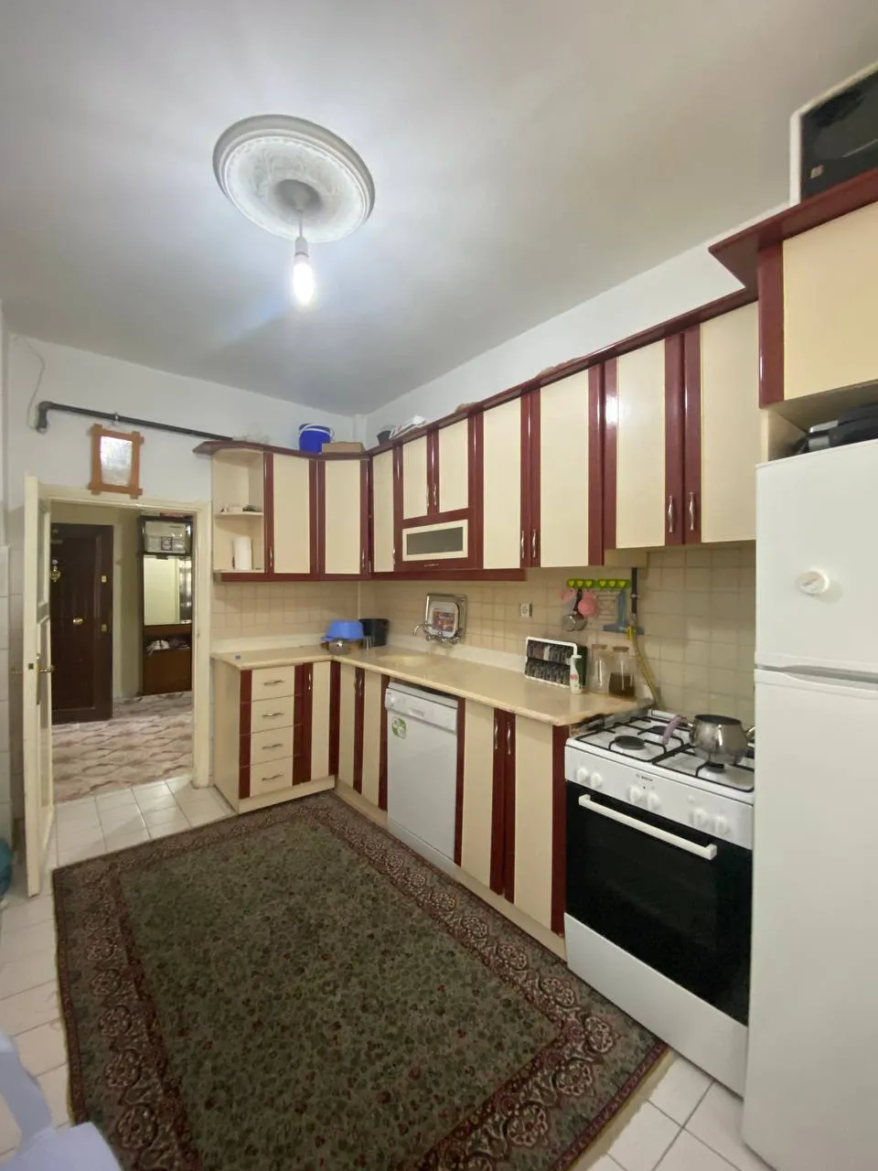 DEVELİ POLAT GAYRİMENKUL-CAMİCEDİT MAH. PAZAR ALTINDA SATILIK BAKIMLI DAİRE