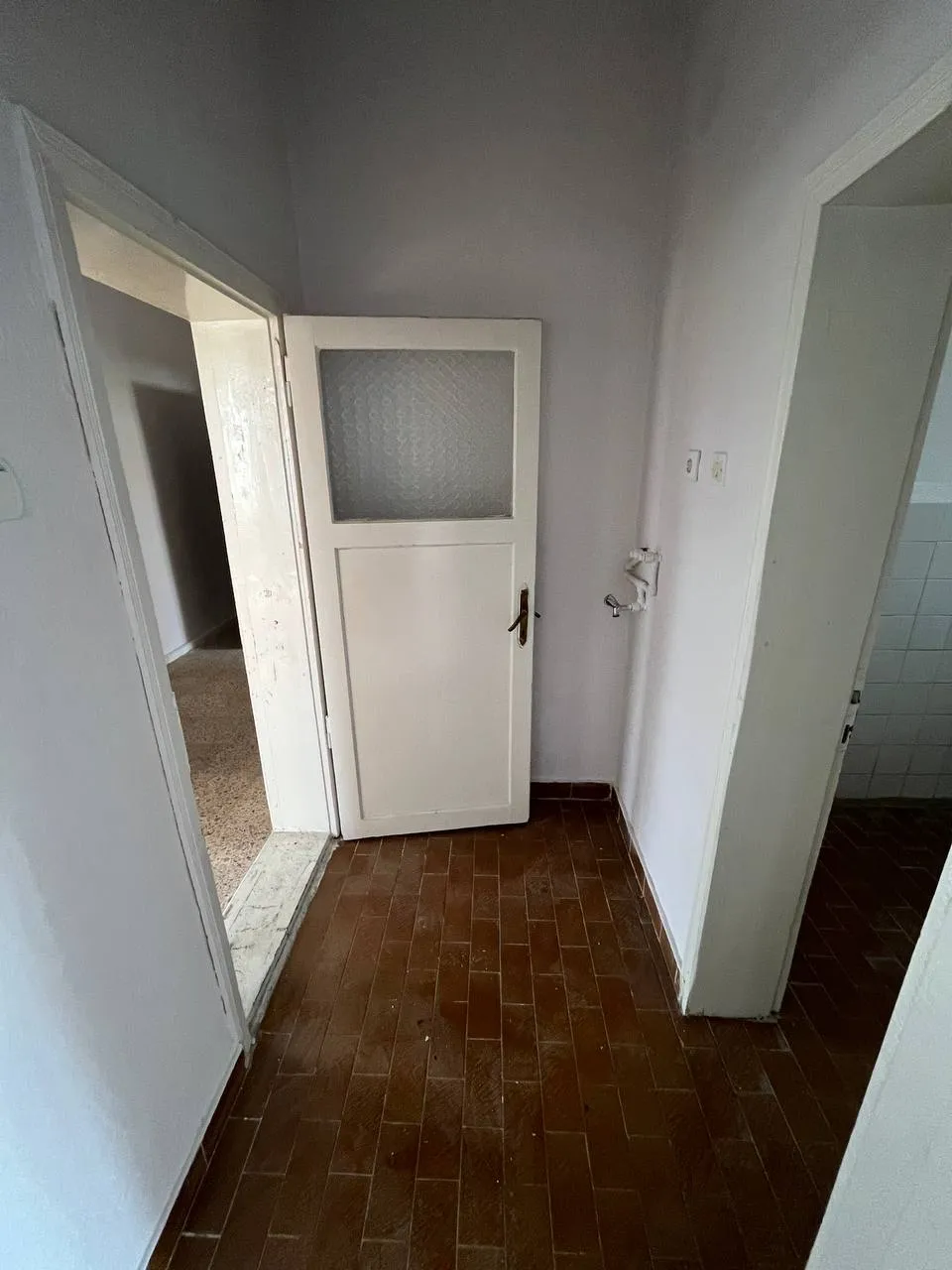 DEVELİ POLAT GAYRİMENKUL-AŞAĞIEVEREK MAH. SATILIK ARA KAT SOBALI DAİRE