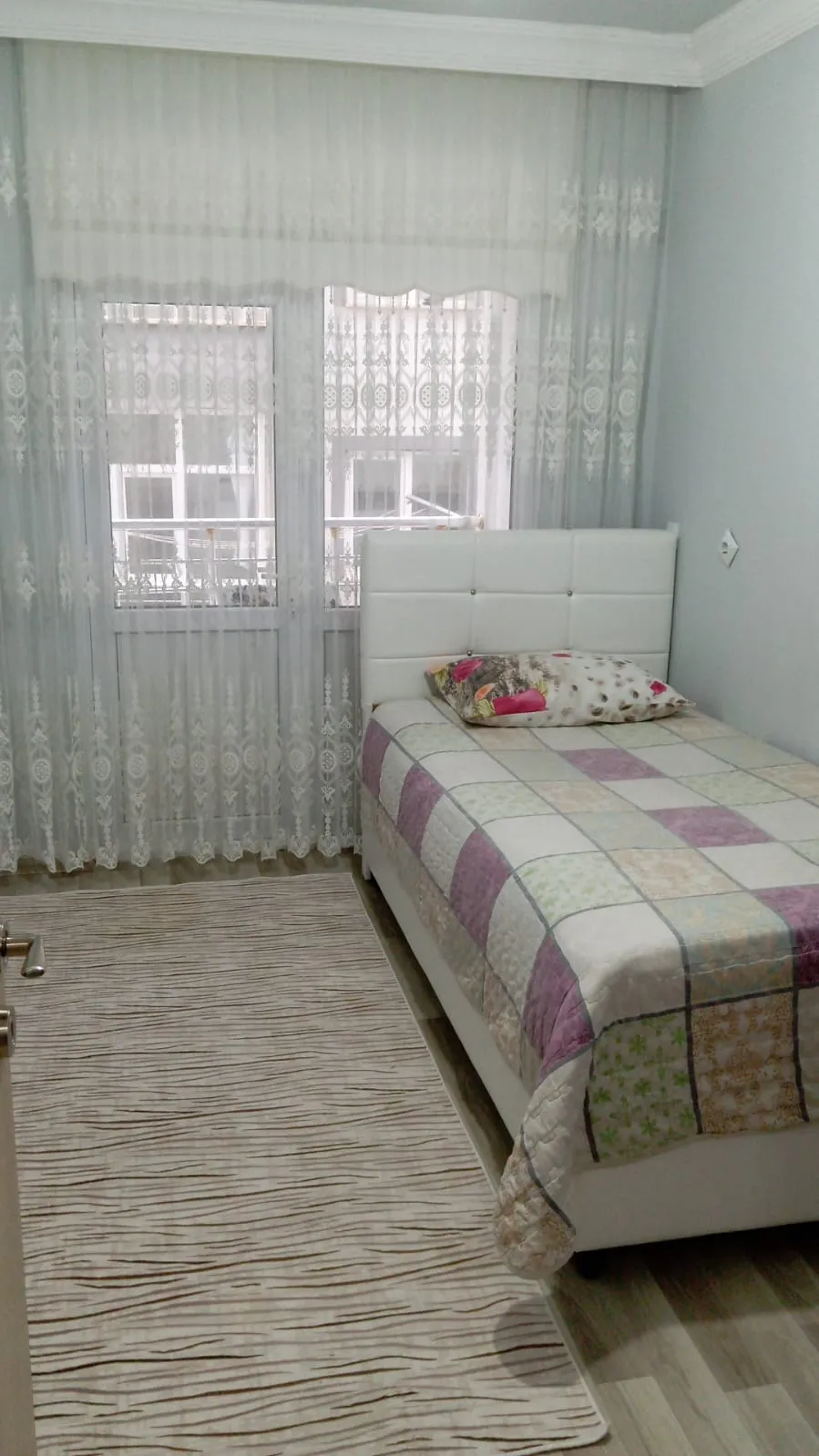 DEVELİ POLAT GAYRİMENKUL-AŞIK SEYRANİ MAH. ANAYOL ÜZERİ SATILIK BAKIMLI DAİRE