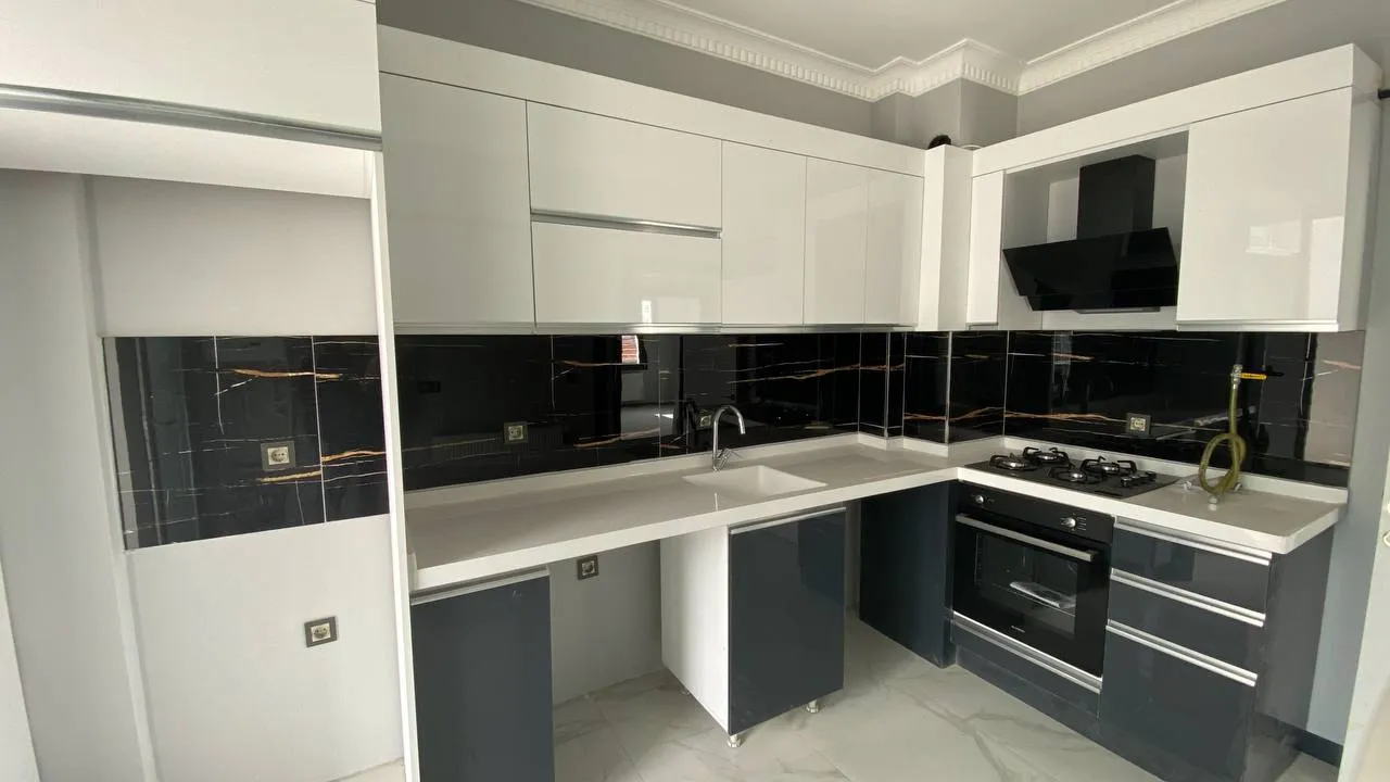 DEVELİ POLAT GAYRİMENKUL - AŞIK SEYRANİ MAH CADDE ÜZERİNDE SATILIK LÜX 2+1 DAİRELER