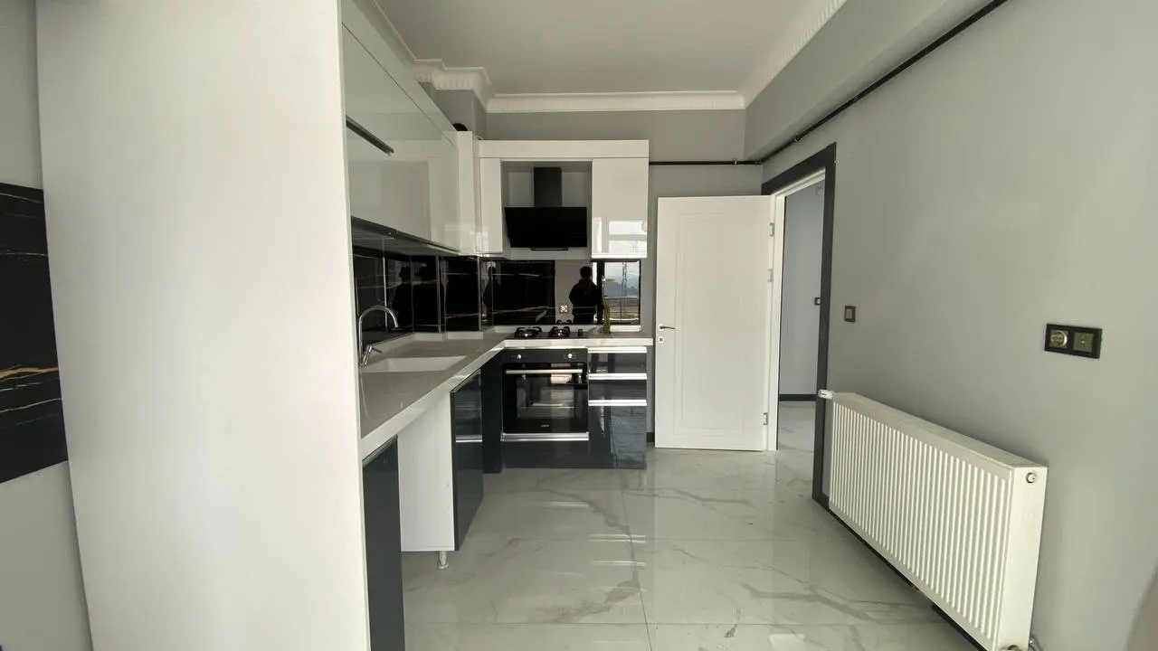 DEVELİ POLAT GAYRİMENKUL - AŞIK SEYRANİ MAH CADDE ÜZERİNDE SATILIK LÜX 2+1 DAİRELER
