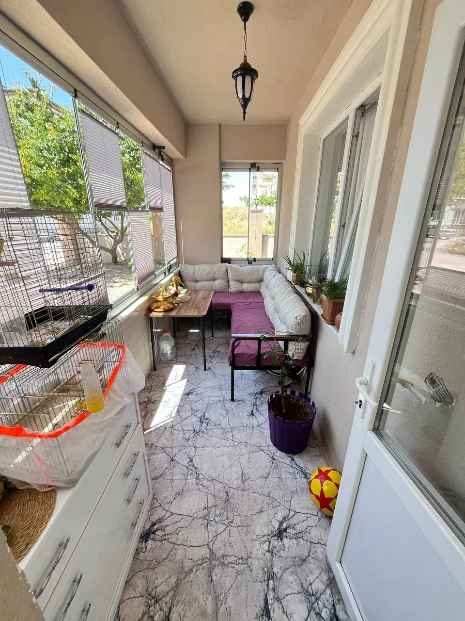 DEVELİ POLAT GAYRİMENKUL-AŞIK SEYRANİ MAH. CEZA EVİ İLERİSİNDE SATILIK GENİŞ BAKIMLI DAİRE