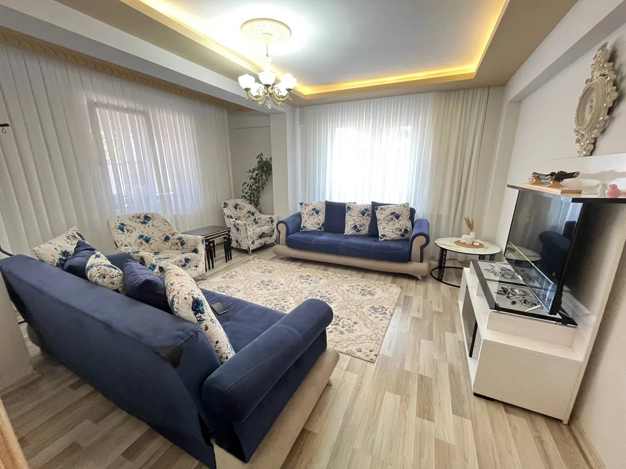 DEVELİ POLAT GAYRİMENKUL-AŞIK SEYRANİ MAH. CEZA EVİ İLERİSİNDE SATILIK GENİŞ BAKIMLI DAİRE