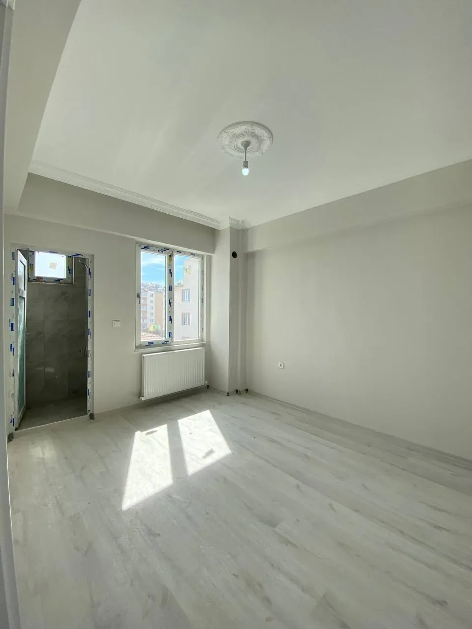 DEVELİ POLAT GAYRİMENKUL-AŞIK SEYRANİ MAH. KİRALIK SIFIR DAİRE