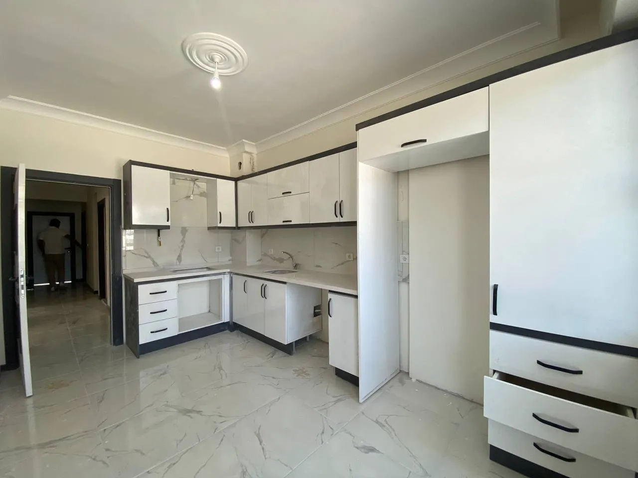 DEVELİ POLAT GAYRİMENKUL - AŞIK SEYRANİ MAH. KİRALIK TEMİZ DAİRE