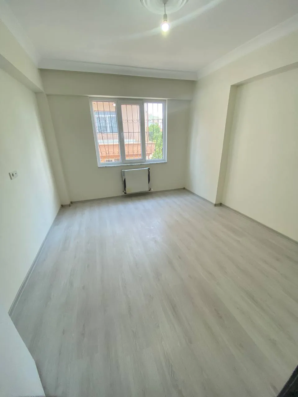 DEVELİ POLAT GAYRİMENKUL - AŞIK SEYRANİ MAH. KİRALIK TEMİZ DAİRE