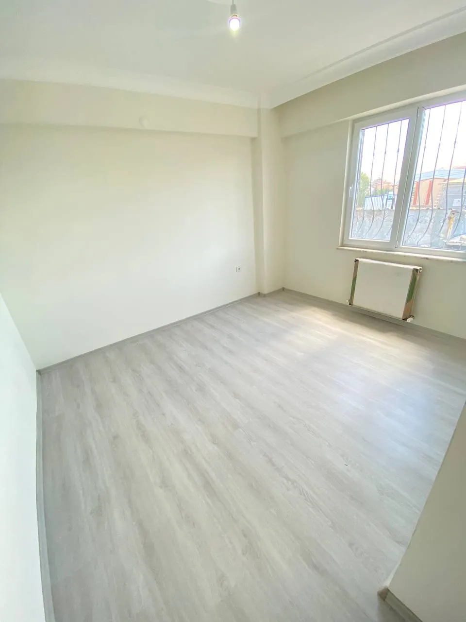 DEVELİ POLAT GAYRİMENKUL - AŞIK SEYRANİ MAH. KİRALIK TEMİZ DAİRE