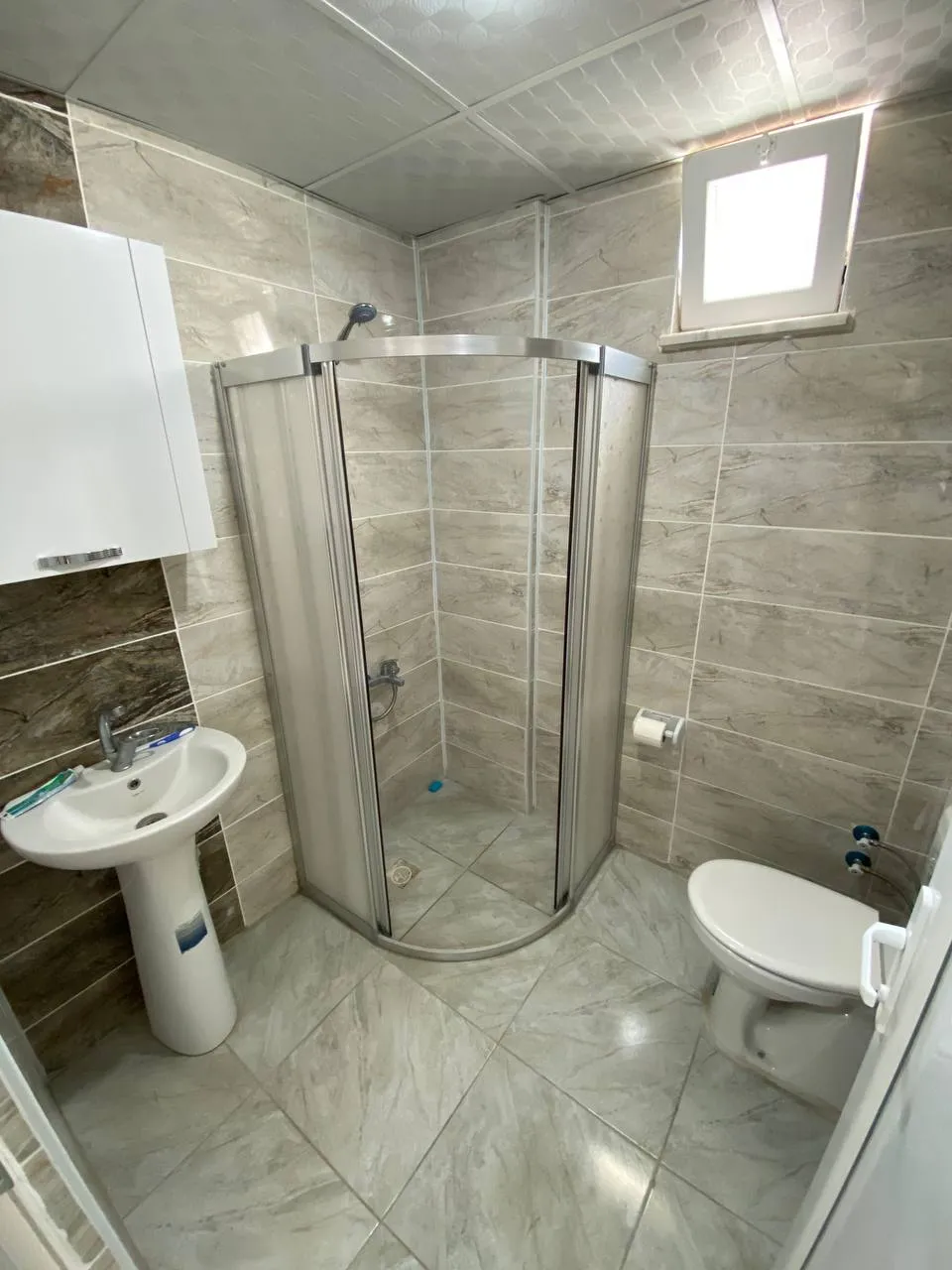 DEVELİ POLAT GAYRİMENKUL - AŞIK SEYRANİ MAH. SATILIK BAKIMLI FIRSAT DAİRE