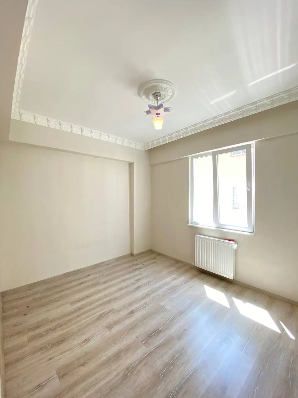 DEVELİ POLAT GAYRİMENKUL - AŞIK SEYRANİ MAH. SATILIK BAKIMLI FIRSAT DAİRE