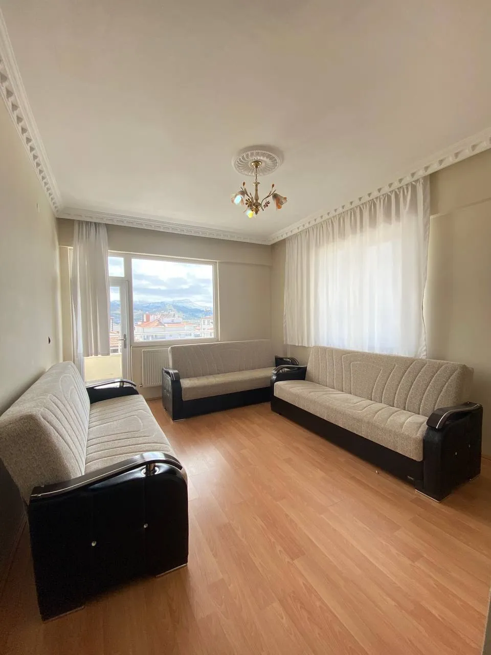 DEVELİ POLAT GAYRİMENKUL-AŞIK SEYRANİ MAH. SATILIK BAKIMLI GENİŞ FIRSAT DAİRE