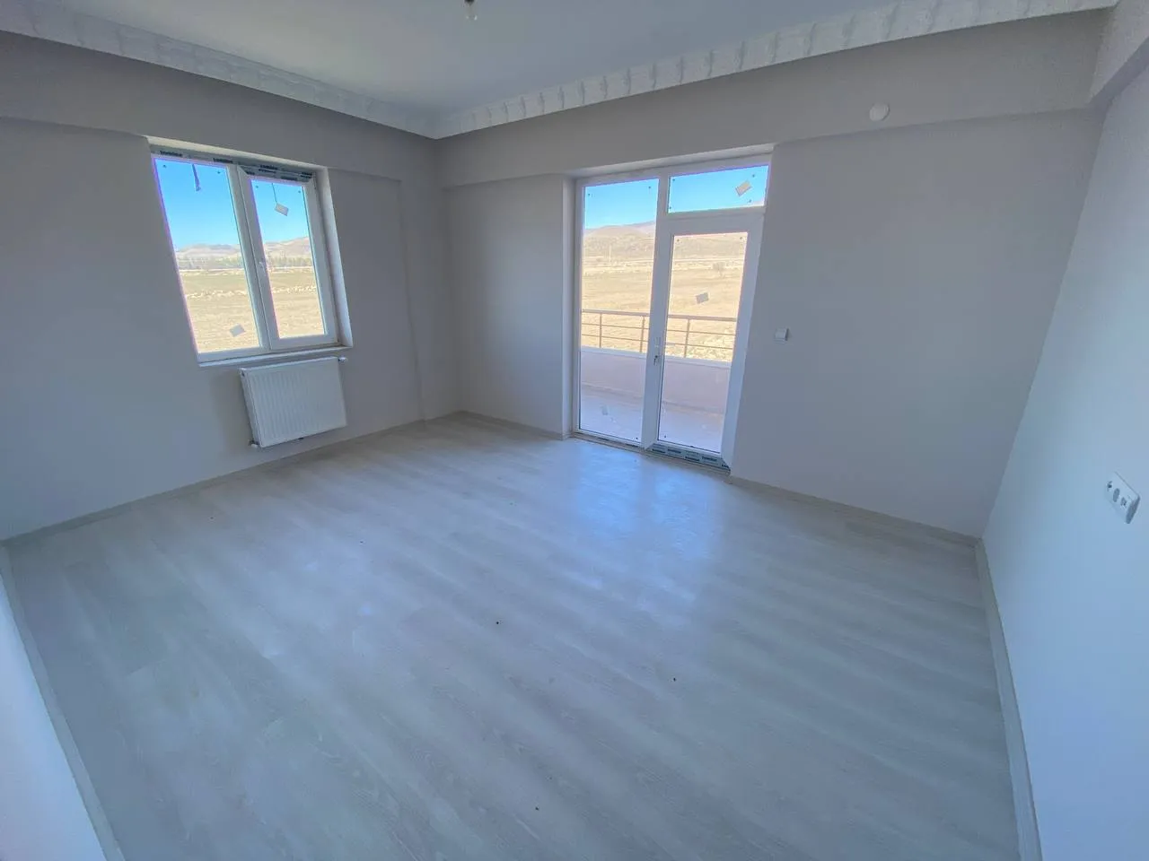 DEVELİ POLAT GAYRİMENKUL-AŞIK SEYRANİ MAH. SATILIK LÜX DAİRE