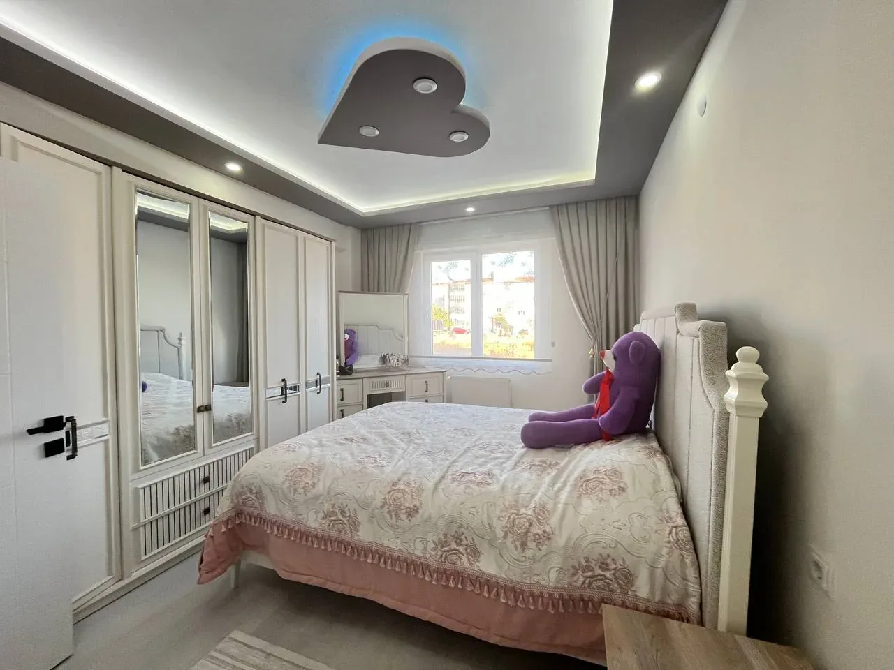 DEVELİ POLAT GAYRİMENKUL - AŞIK SEYRANİ MAH. ULTRA LÜX SATILIK KAÇMAZ ARA KAT DAİRE