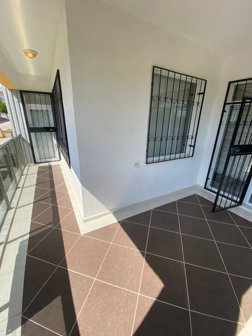 DEVELİ POLAT GAYRİMENKUL-AŞIK SEYRANİ MH. 4+1 ARAKAT DAİRE