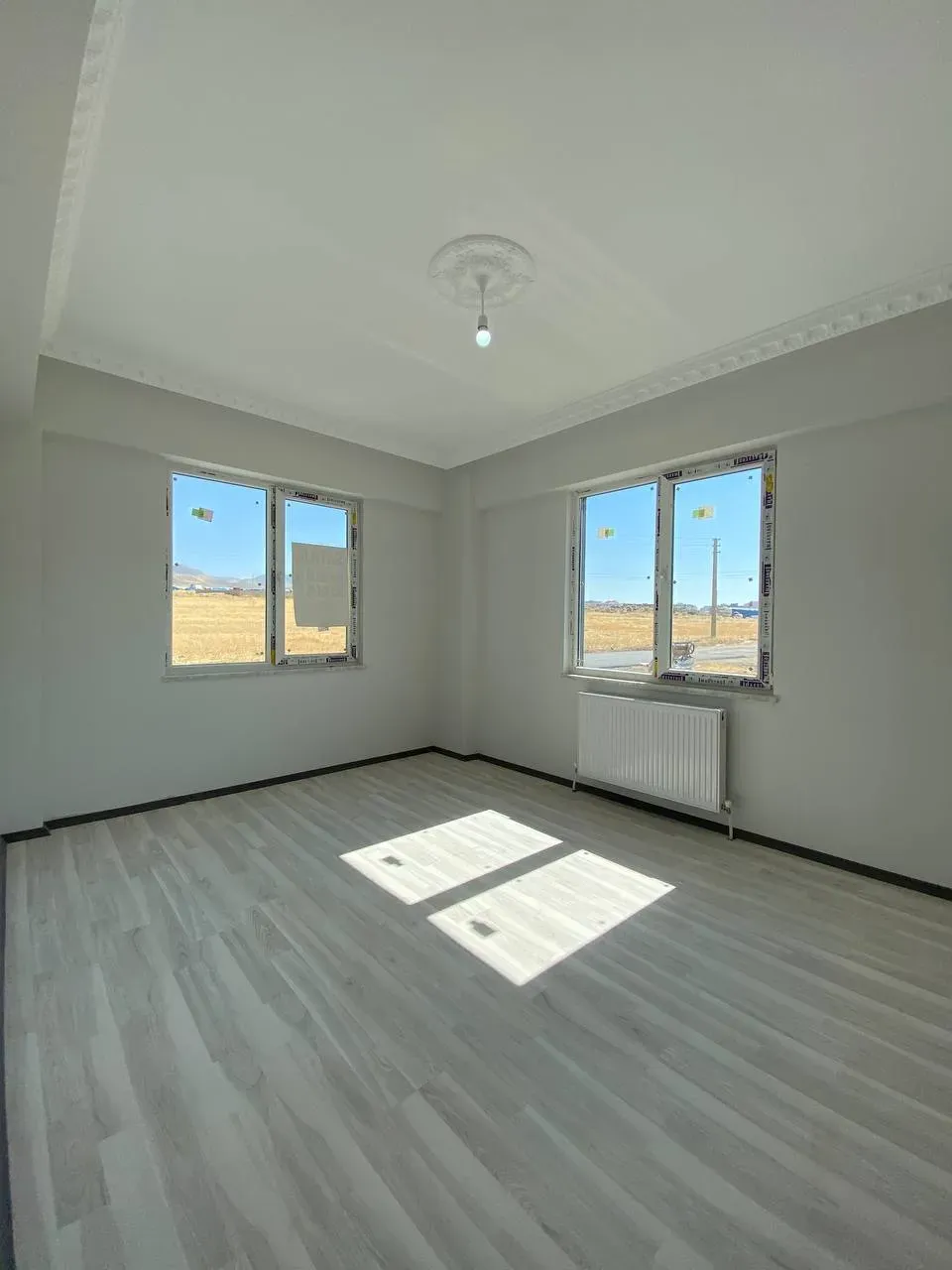 DEVELİ POLAT GAYRİMENKUL - AŞIKSEYRANİ MAH. 3+1 LÜX KİRALIK DAİRE