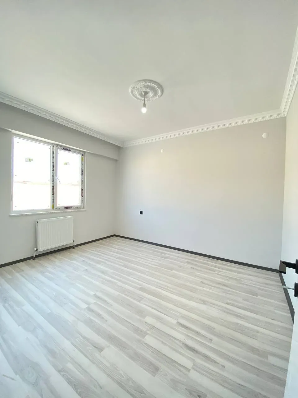 DEVELİ POLAT GAYRİMENKUL - AŞIKSEYRANİ MAH. 3+1 LÜX KİRALIK DAİRE