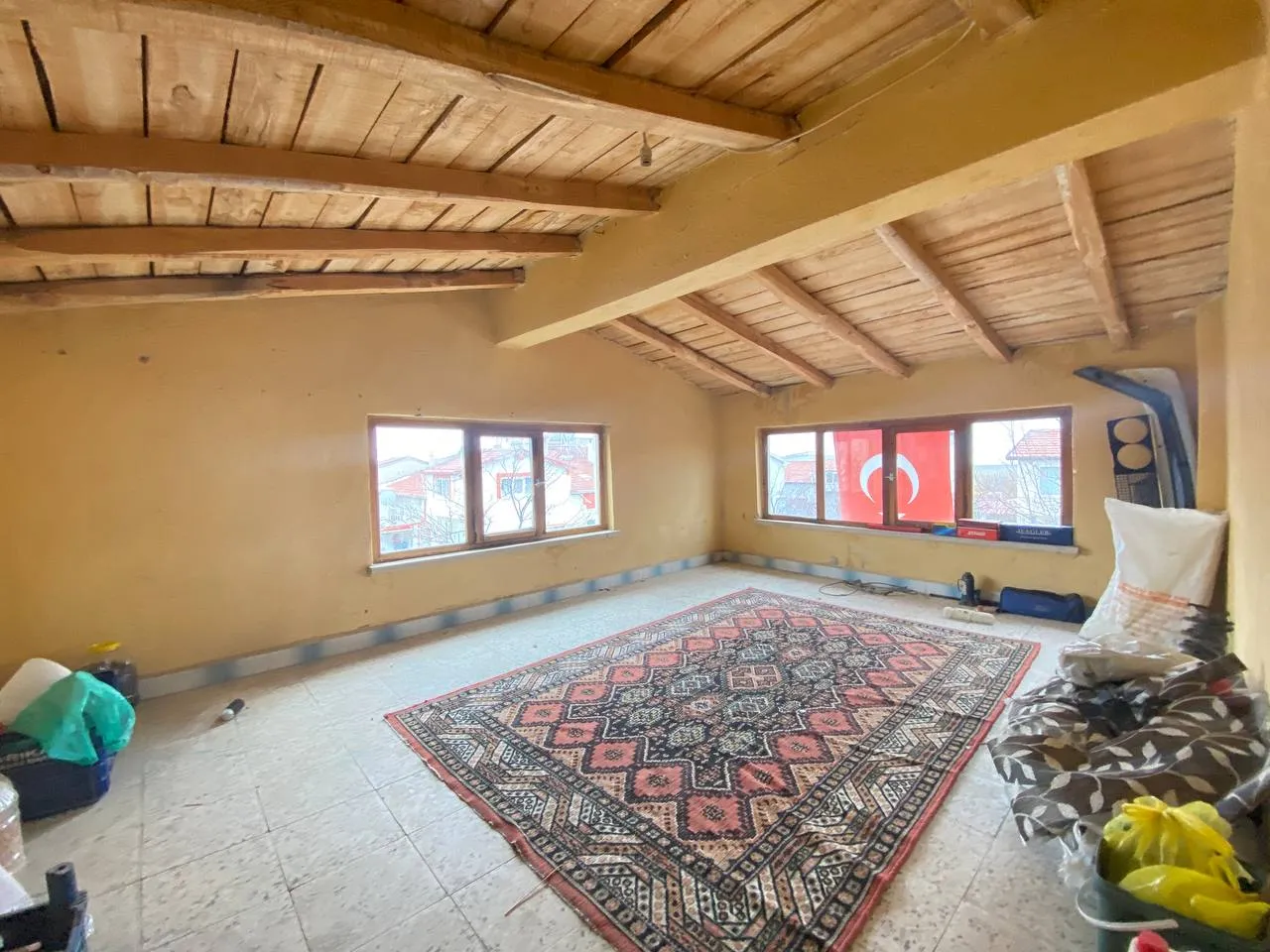 DEVELİ POLAT GAYRİMENKUL-BAHÇELİEVLER MAH. 780 M2 ARSA İÇERİSİNDE SATILIK MÜSTAKİL EV