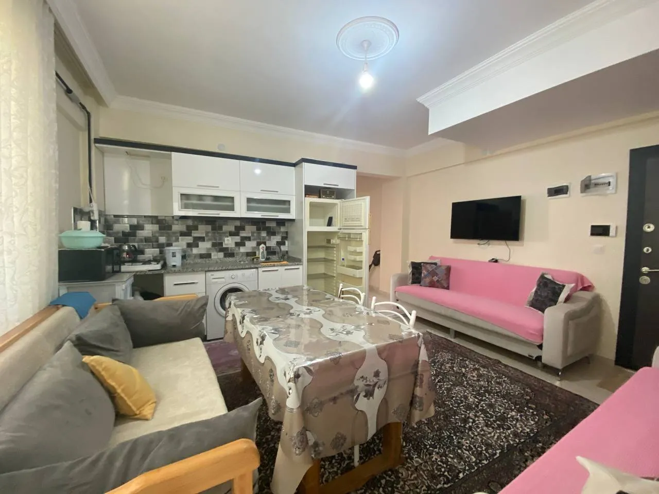 DEVELİ POLAT GAYRİMENKUL-BAHÇELİEVLER MAH. CADDE ÜZERİ SATILIK 1+1 DAİRE