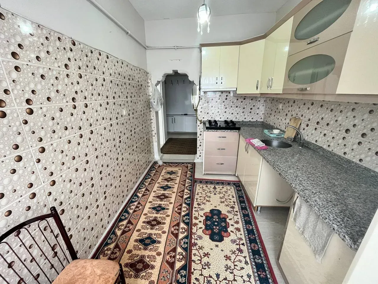 DEVELİ POLAT GAYRİMENKUL - BAHÇELİEVLER MAH. İÇİ KOMPLE YAPILI KAÇMAZ SATILIK DAİRE