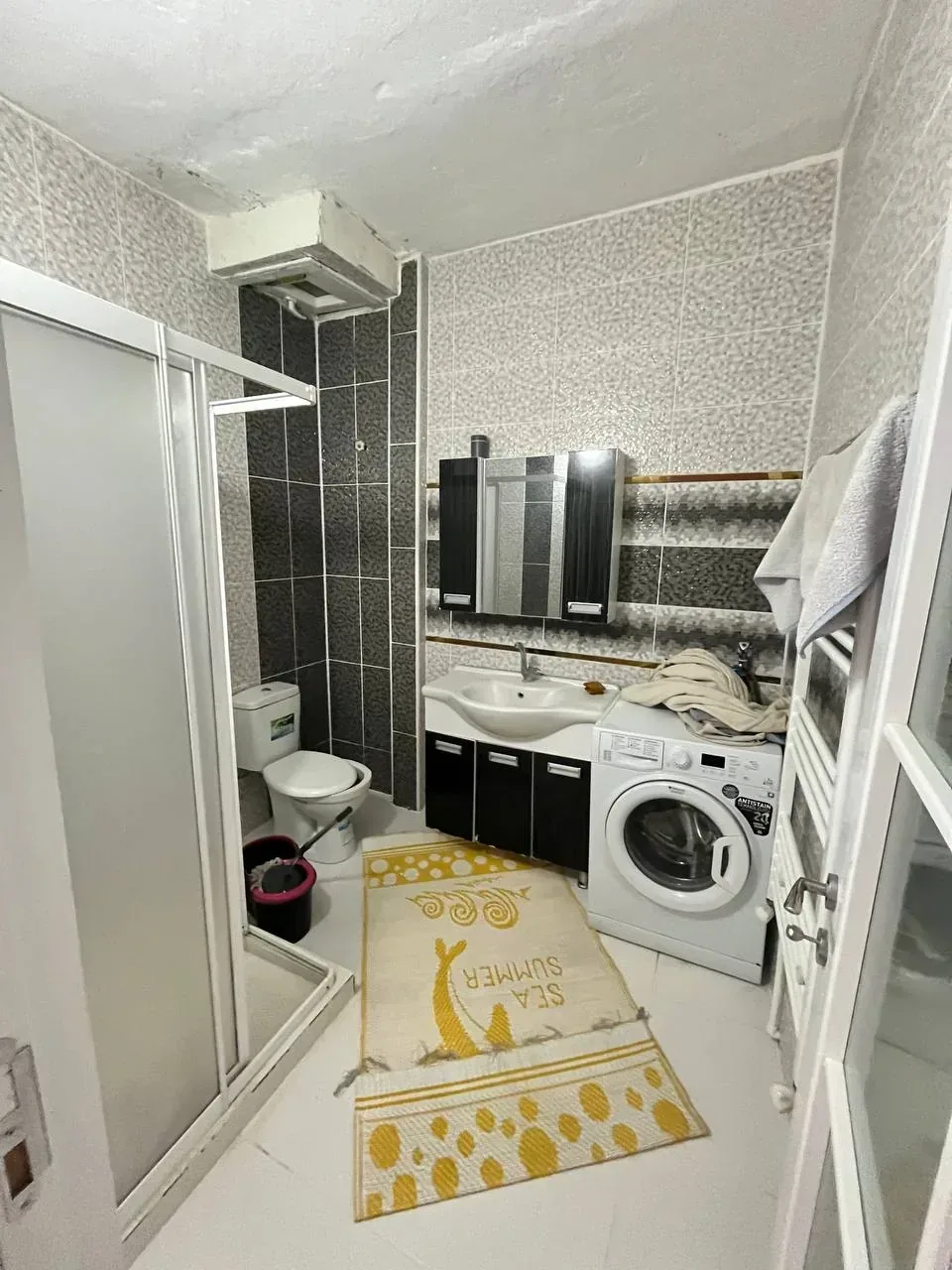 DEVELİ POLAT GAYRİMENKUL - BAHÇELİEVLER MAH. İÇİ KOMPLE YAPILI KAÇMAZ SATILIK DAİRE