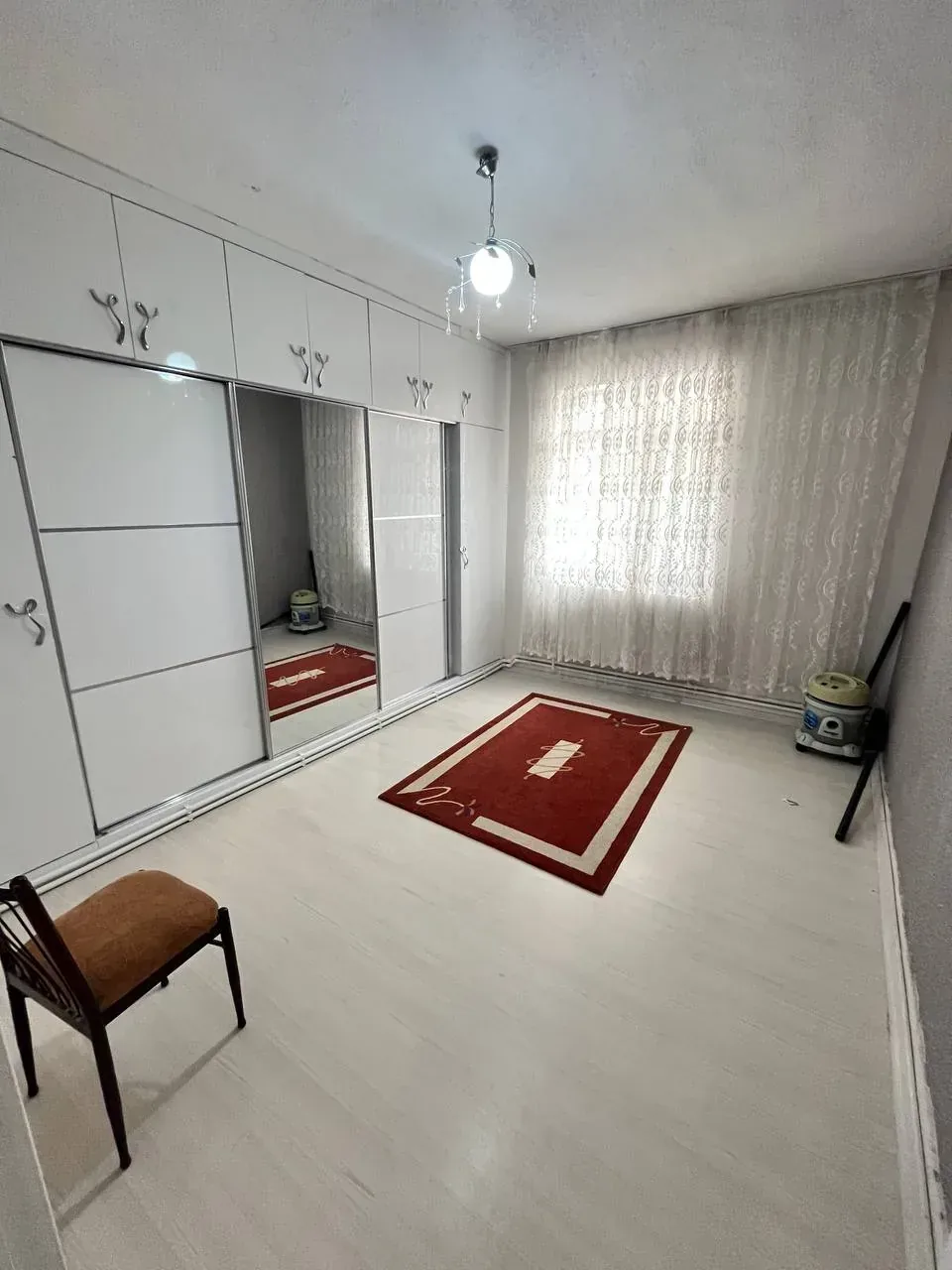 DEVELİ POLAT GAYRİMENKUL - BAHÇELİEVLER MAH. İÇİ KOMPLE YAPILI KAÇMAZ SATILIK DAİRE