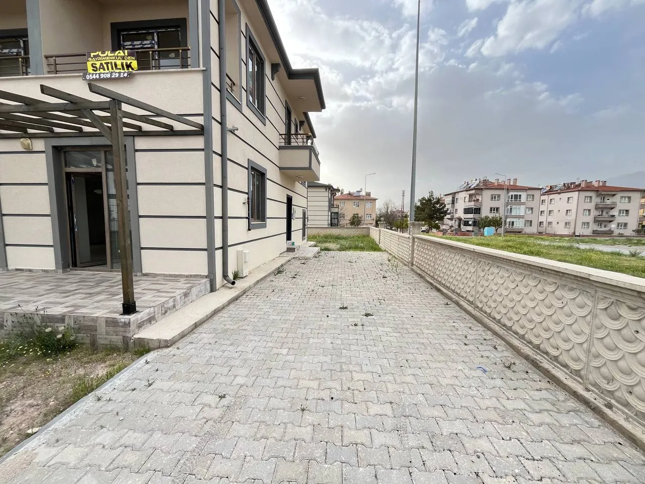 DEVELİ POLAT GAYRİMENKUL-BAHÇELİEVLER MAH. SATILIK ULTRA LÜX VİLLA