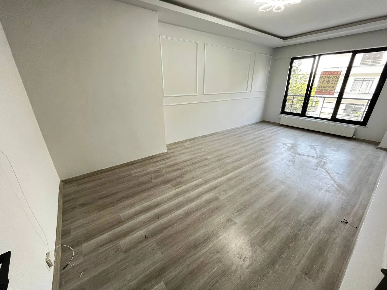 DEVELİ POLAT GAYRİMENKUL -  ÇARŞI MERKEZDE CADDE ÜZERİNDE SATILIK 3+1 FIRSAT LÜX DAİRE