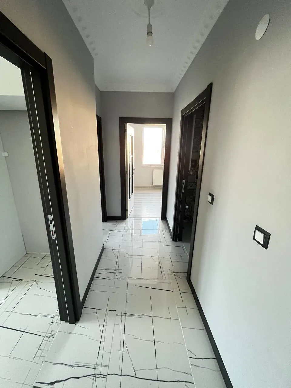 DEVELİ POLAT GAYRİMENKUL-ÇARŞI MERKEZDE KİRALIK 3 ADET DAİRE