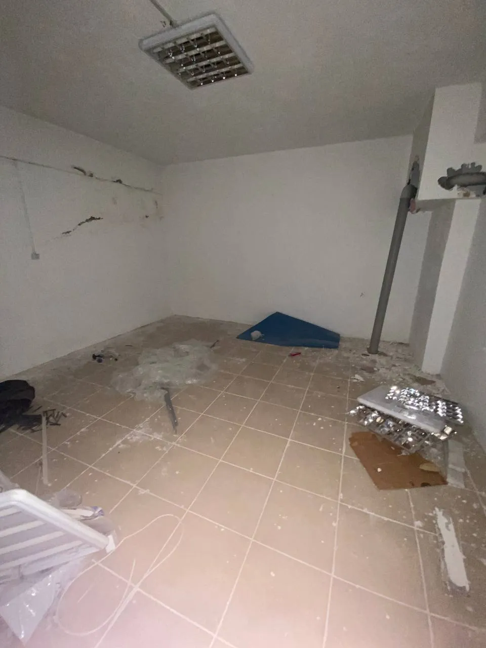 DEVELİ POLAT GAYRİMENKUL - ÇARŞI MERKEZDE KİRALIK DÜKKAN