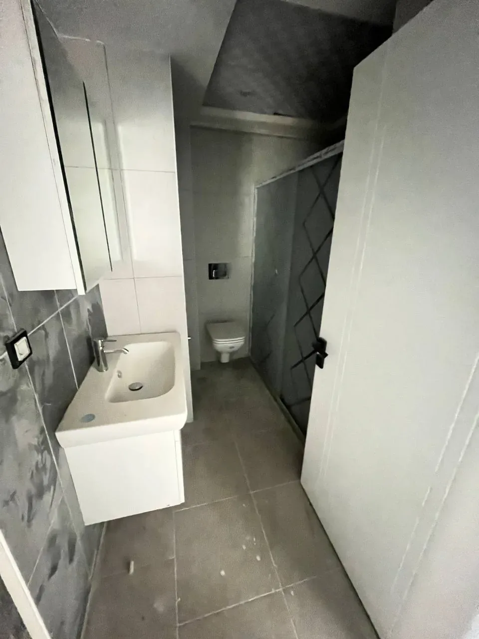  DEVELİ POLAT GAYRİMENKUL-ÇARŞI MERKEZDE MEVKİİNDE SATILIK GENİŞ LÜX DAİRE
