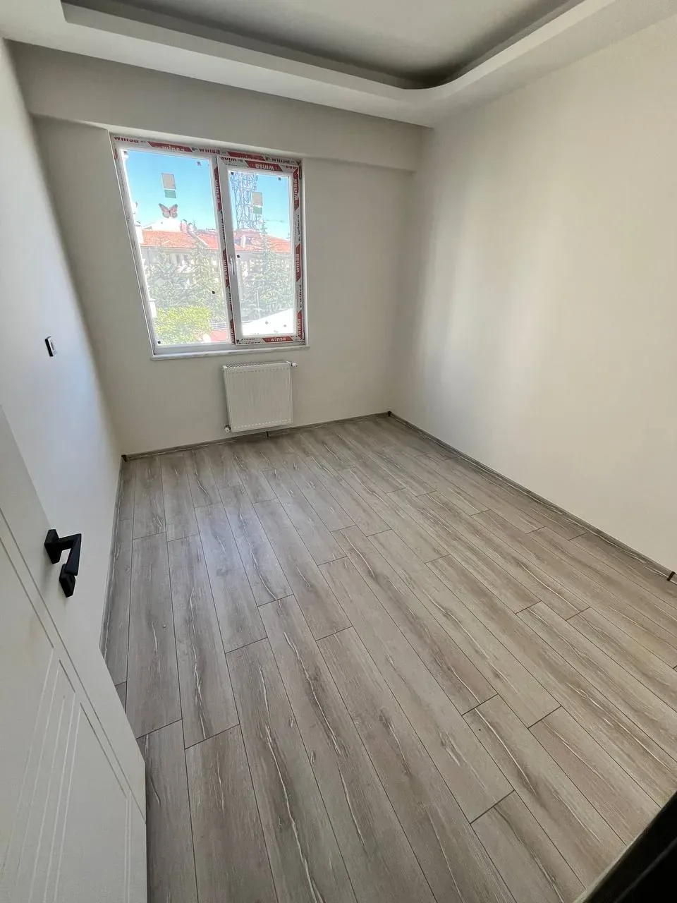  DEVELİ POLAT GAYRİMENKUL-ÇARŞI MERKEZDE MEVKİİNDE SATILIK GENİŞ LÜX DAİRE
