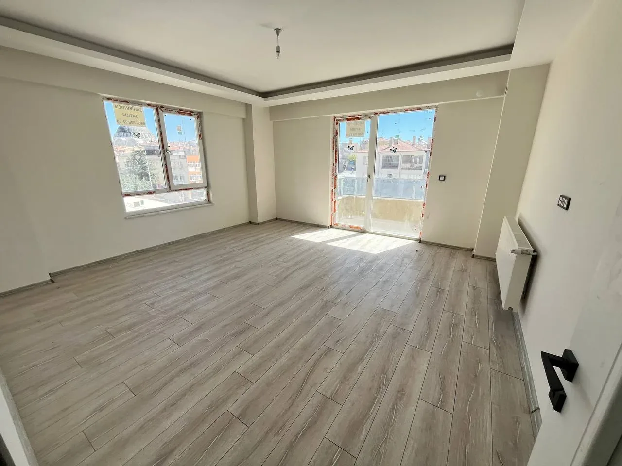  DEVELİ POLAT GAYRİMENKUL-ÇARŞI MERKEZDE MEVKİİNDE SATILIK GENİŞ LÜX DAİRE