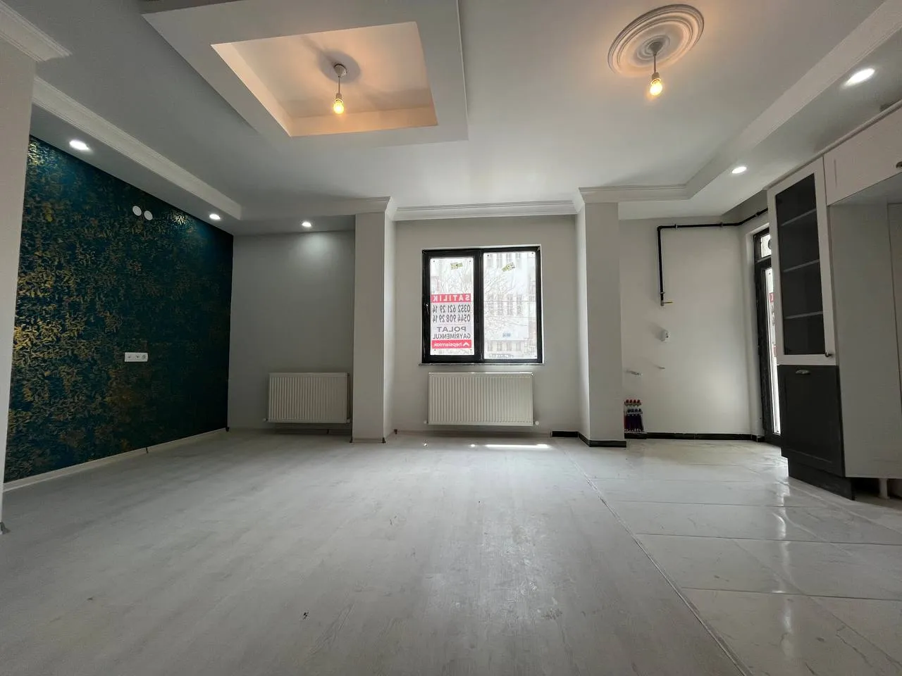DEVELİ POLAT GAYRİMENKUL-ÇARŞI MERKEZDE SATILIK LÜX DAİRE