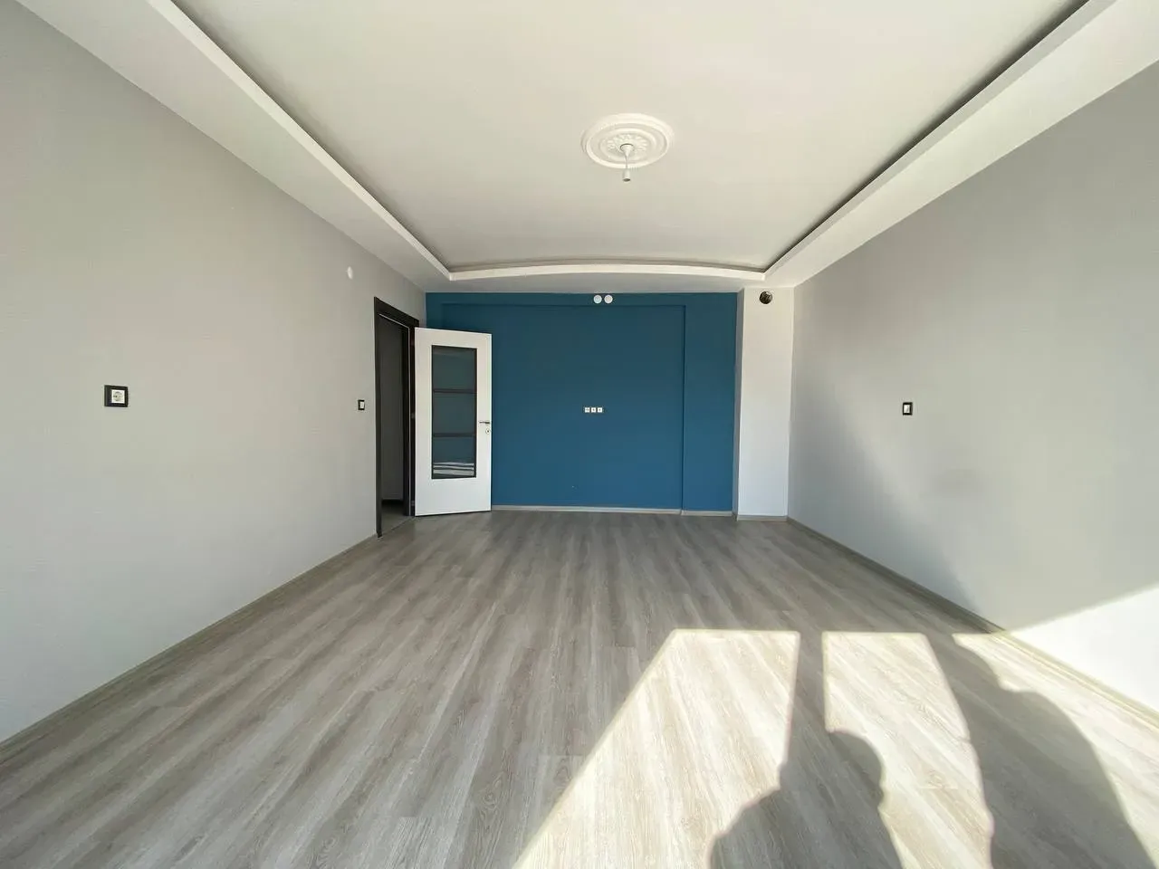 DEVELİ POLAT GAYRİMENKUL-ÇARŞI MERKEZDE KİRALIK 3 ADET DAİRE