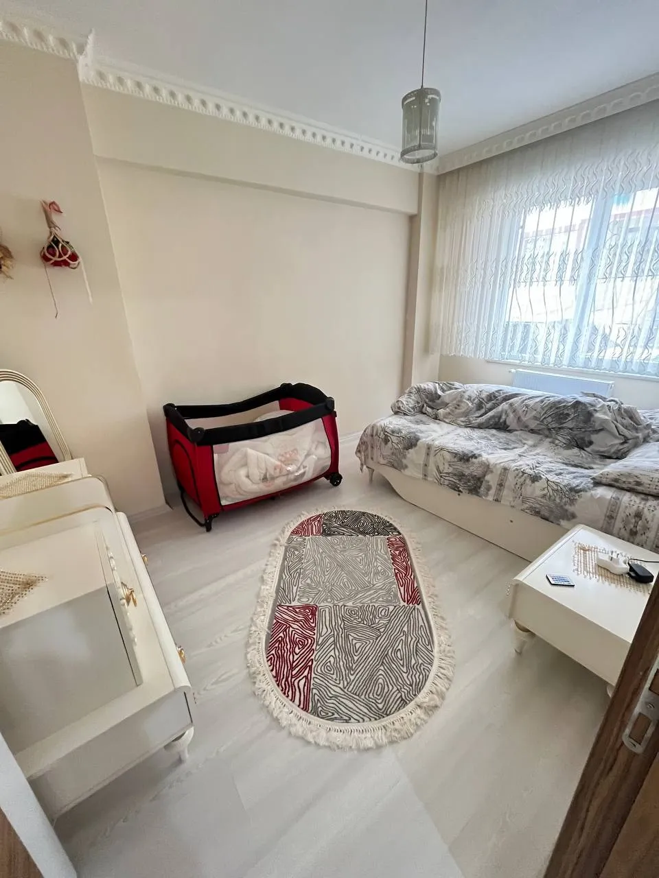DEVELİ POLAT GAYRİMENKUL-FENESE YUKARI MAH. SATILIK BAKIMLI DAİRE