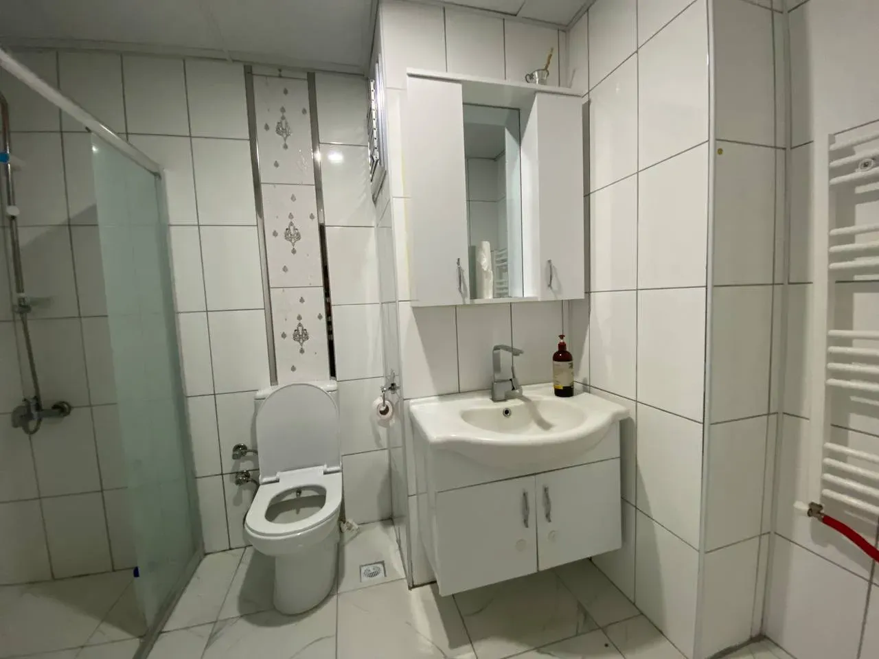 DEVELİ POLAT GAYRİMENKUL - FENESEAŞAĞI MAH. KİRALIK GENİŞ DAİRE