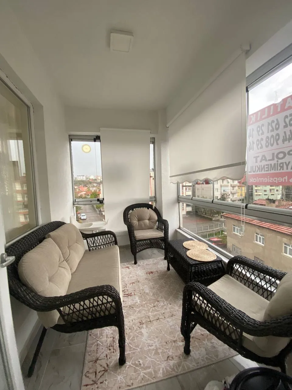 DEVELİ POLAT GAYRİMENKUL- HARMAN MAH. ÇARŞI MERKEZE YAKIN SATILIK BAKIMLI ARA KAT DAİRE