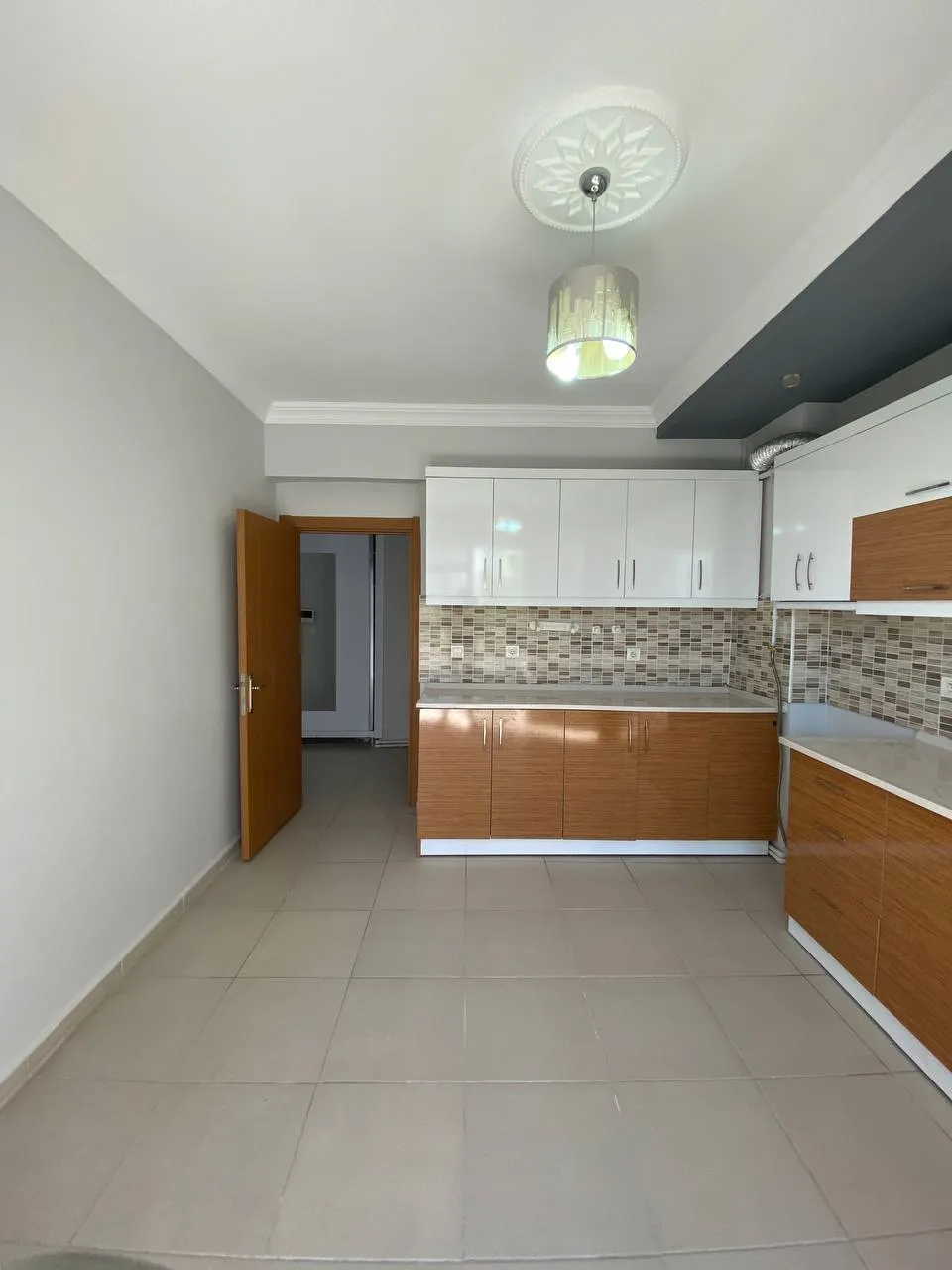 DEVELİ POLAT GAYRİMENKUL - İBRAHİMAĞA MAH. PAZAR MEVKİİ SATILIK BAKIMLI DAİRE