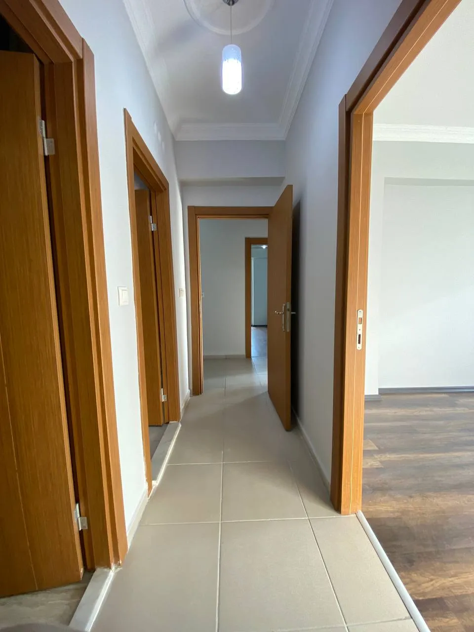 DEVELİ POLAT GAYRİMENKUL - İBRAHİMAĞA MAH. PAZAR MEVKİİ SATILIK BAKIMLI DAİRE