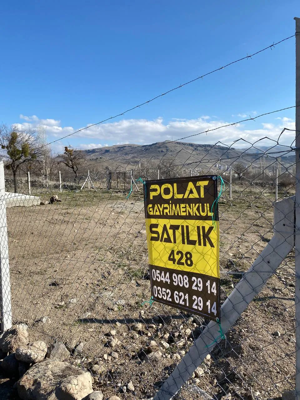 DEVELİ POLAT GAYRİMENKUL-KÖKŞPINAR MEVKİİNDE İMARA SIFIR ŞAHANE KONUMDA SATILIK HOBİ BAHÇESİ