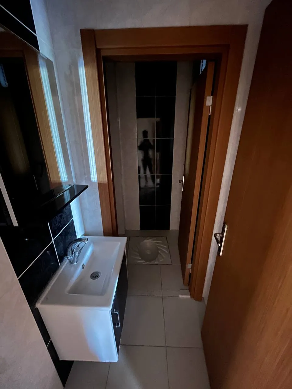DEVELİ POLAT GAYRİMENKUL - PAZAR MEVKİİNDE SATILIK FIRSAT BAKIMLI DAİRE