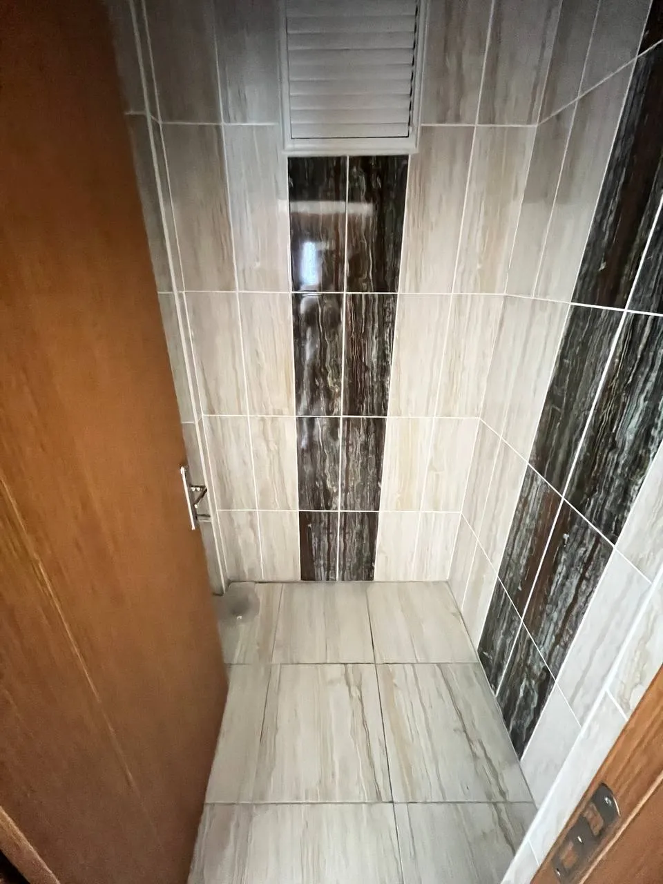 DEVELİ POLAT GAYRİMENKUL - PAZAR MEVKİİNDE SATILIK FIRSAT BAKIMLI DAİRE