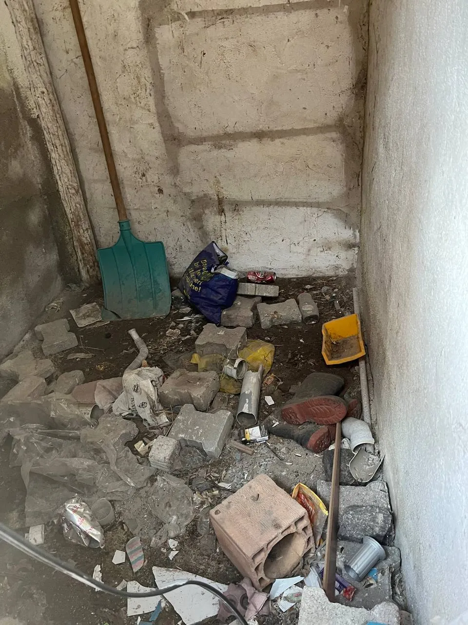 DEVELİ POLAT GAYRİMENKUL-REŞADİYE MAH. 80 M2 ARSA İÇERİSİNDE SATILIK KARGİR EV