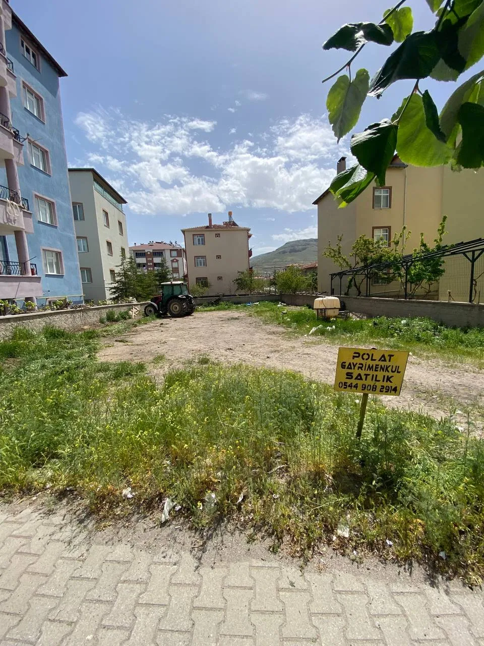 DEVELİ POLAT GAYRİMENKUL-REŞADİYE MAH. SATILIK İMARLI ARSA