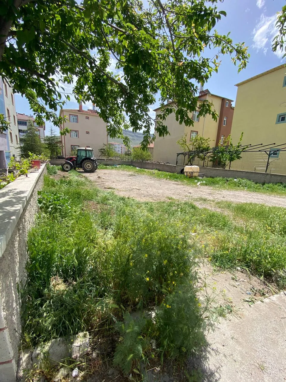 DEVELİ POLAT GAYRİMENKUL-REŞADİYE MAH. SATILIK İMARLI ARSA