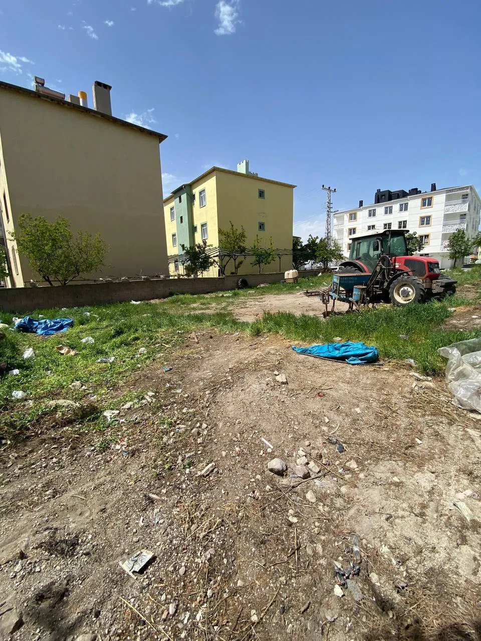 DEVELİ POLAT GAYRİMENKUL-REŞADİYE MAH. SATILIK İMARLI ARSA
