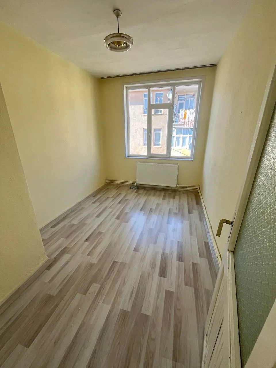 DEVELİ POLAT GAYRİMENKUL - REŞADİYE MAH SATILIK MASRAFSIZ BAKIMLI DAİRE