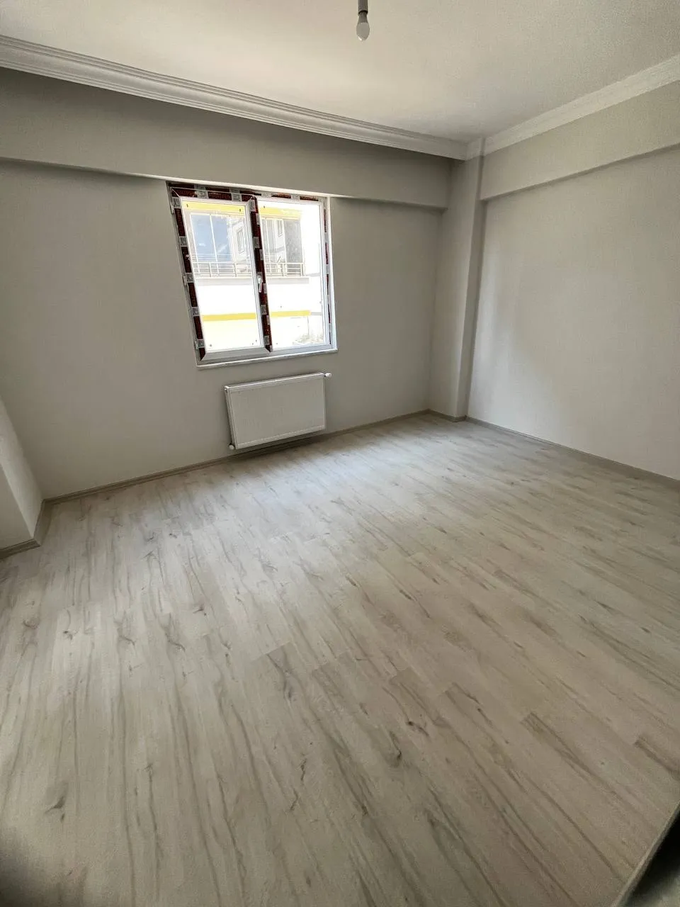 DEVELİ POLAT GAYRİMENKUL - SANAYİ ÜSTÜNDE ŞAHANE KONUMDA SATILIK 2+1 DAİRE