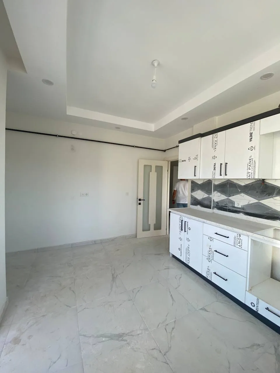 DEVELİ POLAT GAYRİMENKUL - YENİ HASTANE MEVKİİ SATLIK SIFIR DAİRE