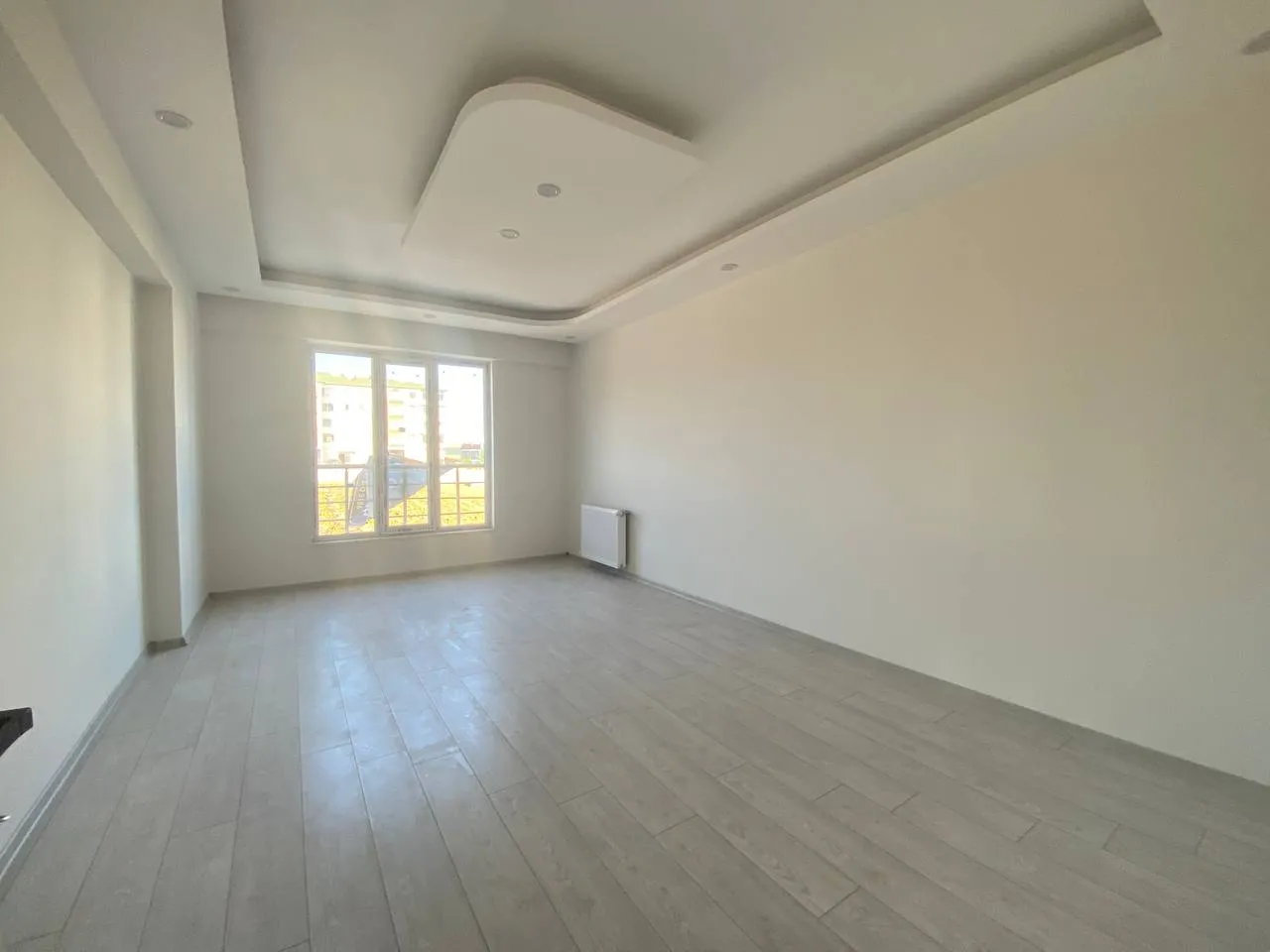 DEVELİ POLAT GAYRİMENKUL - YENİ HASTANE MEVKİİ SATLIK SIFIR DAİRE