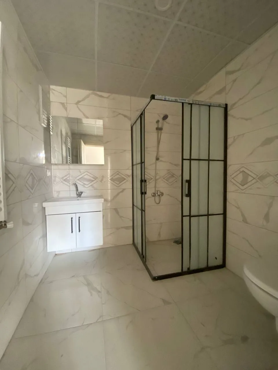 DEVELİ POLAT GAYRİMENKUL - YENİ HASTANE MEVKİİ SATLIK SIFIR DAİRE